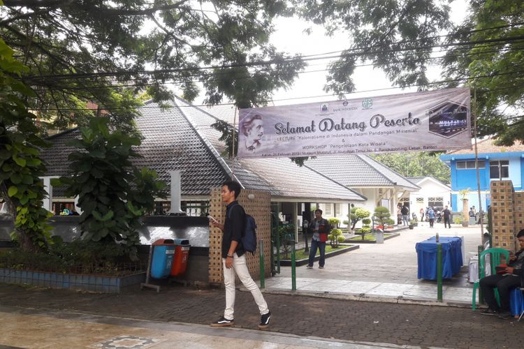 Museum Multatuli di Kabupaten Lebak, Banten genap berusia satu tahun. Kendati masih baru, jumlah pengunjungnya sudah mencapai 57 ribu wisatawan.