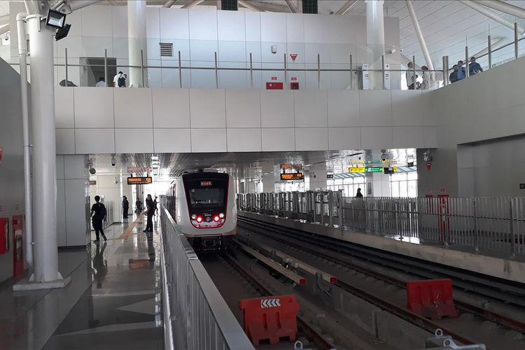 Stasiun LRT Velodrome, Rawamangun, Jakarta Timur, Jumat (26/7/2019).