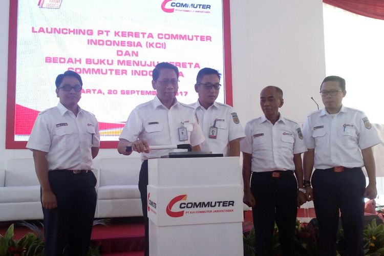 Launching transformasi nama PT KCJ menjadi KCI di Stasiun Juanda, Pasar Baru, Jakarta Pusat, Rabu (20/9/2017).