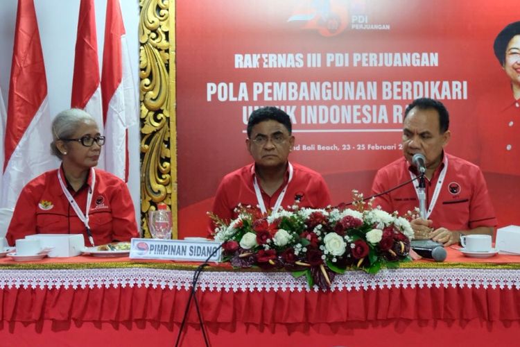 Andreas Hugo Parera sedang bicara saat Rakernas PDI Perjuangan di Bali belum lama. (arsip PDI Perjuangan)