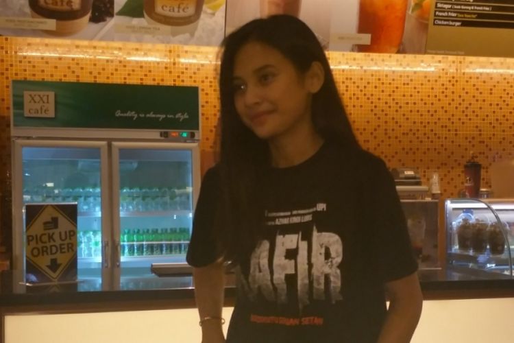 Indah Permatasari ditemui ketika hadir pada acara menonton bareng film Kafir di Blok M Square XXI, Jakarta Selatan, Kamis (2/8/2018).