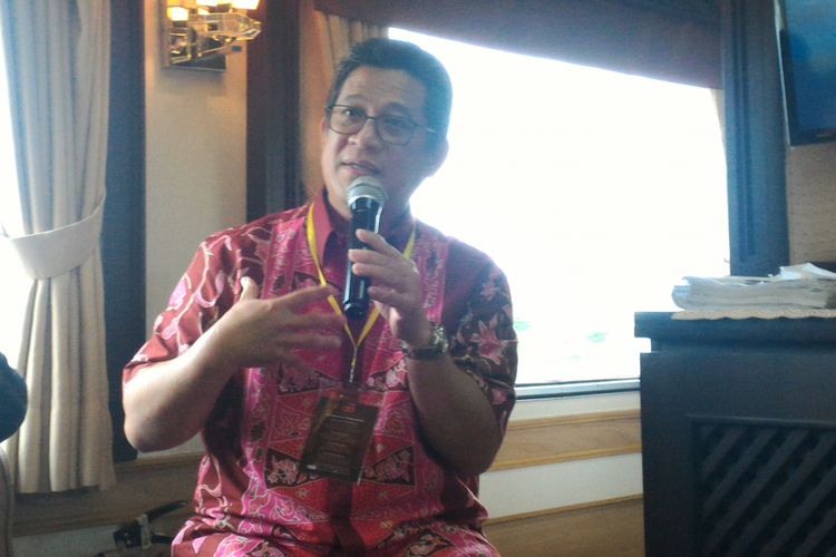 Kepala Kantor Perwakilan Bank Indonesia (BI) Doni P Joewono pada acara media briefing di KA Argo Dwipangga, Rabu (13/13/2017).