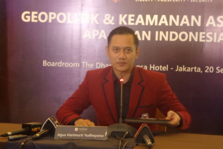 Direktur Eksekutif The Yudhoyono Institute, Agus Harimurti Yudhoyono dalam konferensi pers di Dharmawangsa, Jakarta Selatan, Rabu (20/9/2017).