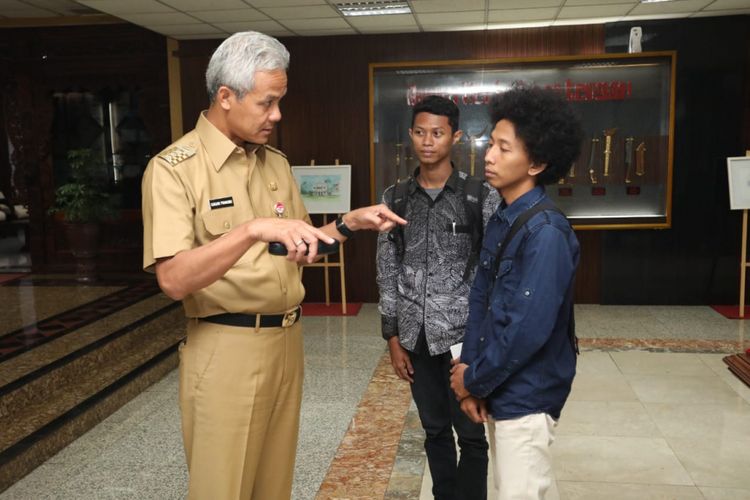 Kunto Agung Krisnadi, mahasiswa asal Palu minta bantuan Gubernur Jateng Ganjar Pranowo untuk pulang kampung, Senin (1/10/2018) 