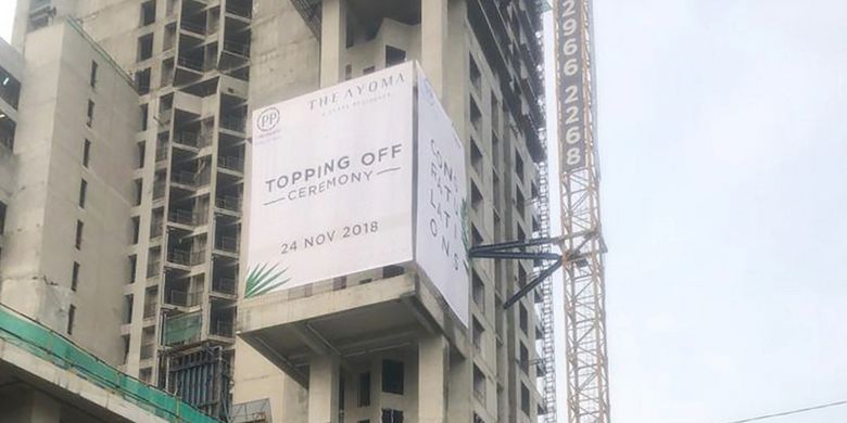 Proses penutupan atap (topping off) Tower West apartemen tersebut bahkan dijadwalkan lebih cepat satu bulan dari rencana sebelumnya, yakni pada Desember 2018 mendatang. 