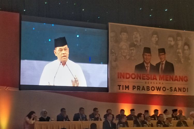 Mantan Panglima TNI Gatot Nurmantyo hadir dalam acara pidato kebangsaan calon presiden nomor urut 02 Prabowo Subianto di Dyandra Convention Hall, Surabaya, Jawa Timur, Jumat (12/4/2019).