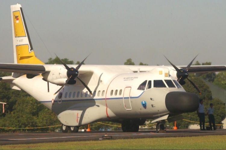 1 Unit Pesawat CN 235 MPA buatana PT. Dirgantara Indonesia akan diserahterimakan untuk perkuat Skadron Udara 5 Lanud Hasanuddin Makassar(KOMPAS.com/Chermanto Tjaombah ) Artikel ini telah tayang di Kompas.com dengan judul 