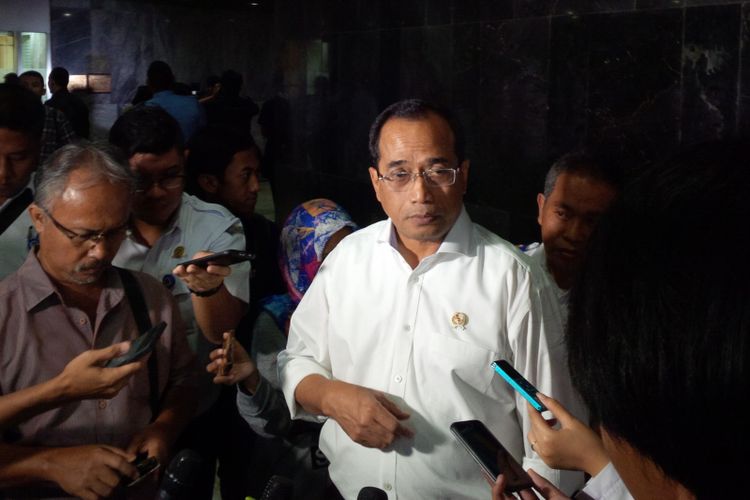 Menteri Perhubungan (Menhub) Budi Karya Sumadi 