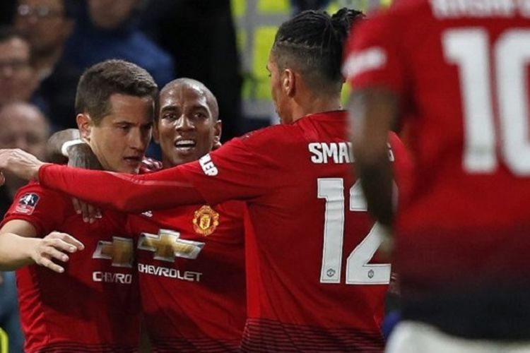 Ander Herrera merayakan gol bersama rekan-rekannya pada pertandingan Chelsea vs Man United pada babak 16 besar Piala FA, 18 Februari 2019. 