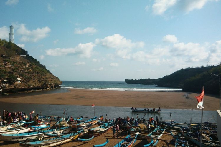 Kawasan Pantai Baron, Gunungkidul, beberapa Waktu lalu