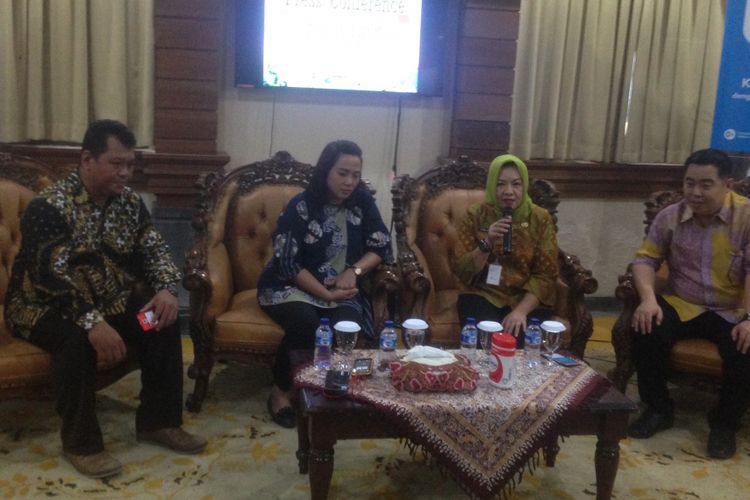 Konferensi pers Pemerintah, Go-Jek dan Bibli berkolaborasi menggarap pasar usaha mikro kecil dan menengah (UMKM) di Kota Semarang, Jumat (23/11/2018).