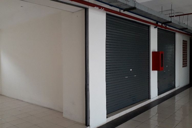 Ruang usaha Rumah Susun KS Tubun yang berada di lantai 2 dan 3 di Jalan KS Tubun Raya, Palmerah, Jakarta Barat pada Senin (12/3/2018). 