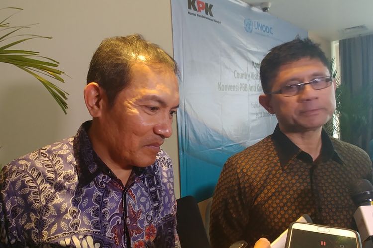 Pimpinan KPK Saut Situmorang dan Laode M Syarif di Hotel Four Points Jakarta, Senin (9/10/2017).
