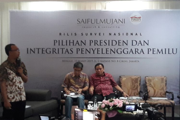 Rilis survei Saiful Mujani Research and Consulting (SMRC) di Kantor SMRC, Jakarta, Minggu (10/3/2019).