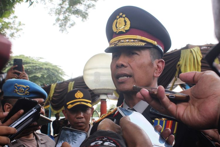 Kapolda Jawa Barat, Irjen Rudy Sufahriadi usai pemakaman Ipda Erwin di Cianjur, Jabar, Senin (26/8/2019). 