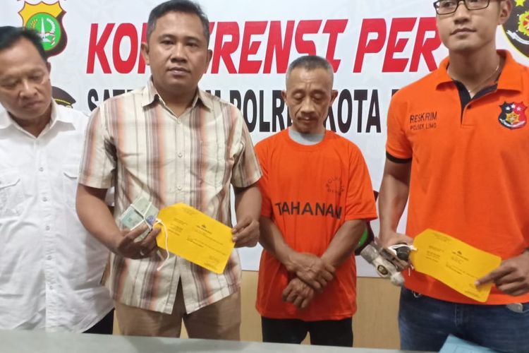 Press conference pelaku pencurian di Polresta Depok, Selasa (11/6/2019).