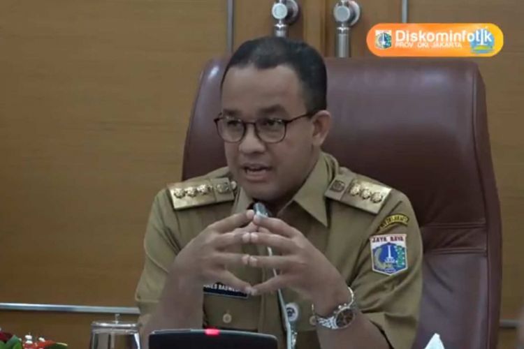 Bidik layar video rapim Gubernur DKI Jakarta Anies Baswedan di Balai Kota pada 26 Februari 2018.