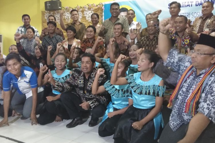 Menteri Sosial Idrus Marham, saat berkunjung ke Panti Rehabilitasi Tuna Rungu Wicara (PRTRW) Effata Kupang, Kabupaten Kupang, Nusa Tenggara Timur (NTT), Rabu (4/4/2018)