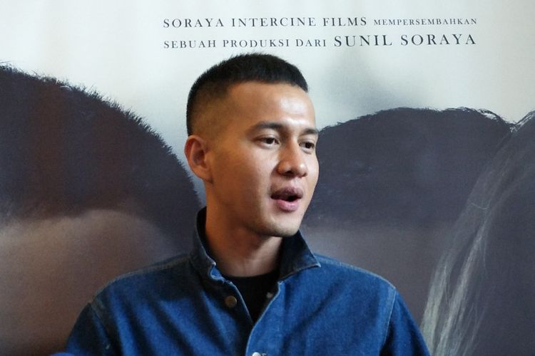 Artis peran Herjunot Ali saat ditemui di kantor Soraya Intercine Films, Cikini, Jakarta Pusat, Jumat (4/1/2019).