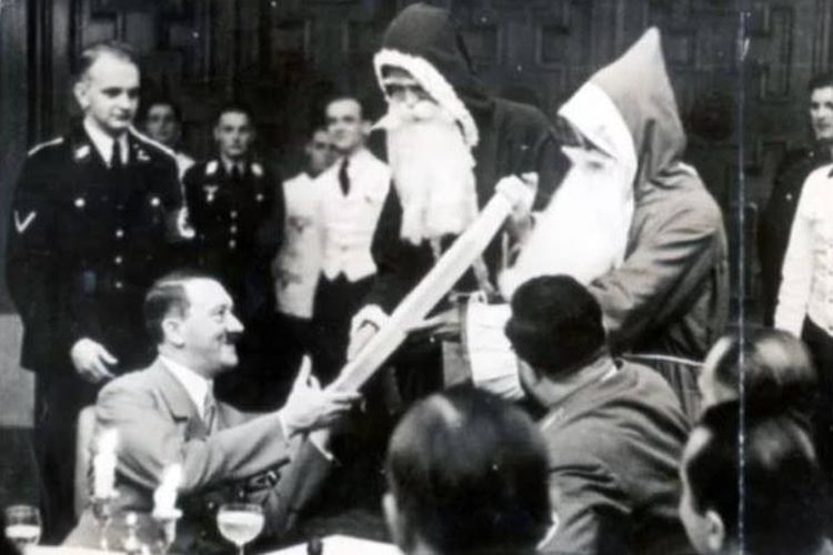 Hitler dan Santa Claus