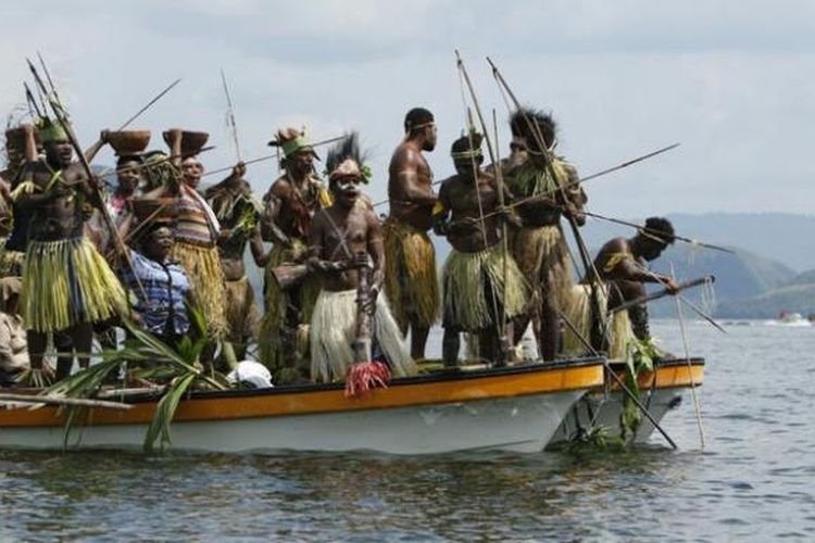 Festival Danau Sentani 2016 yang digelar di Kabupaten Jayapura, Papua, 19-23 Juni 2016. 