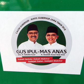 Bentuk stiker dan spanduk dukungan kepada pasangan Saifullah Yusuf dan Abdullah Azwar Anas, dalam Pilkada Jatim 2018.