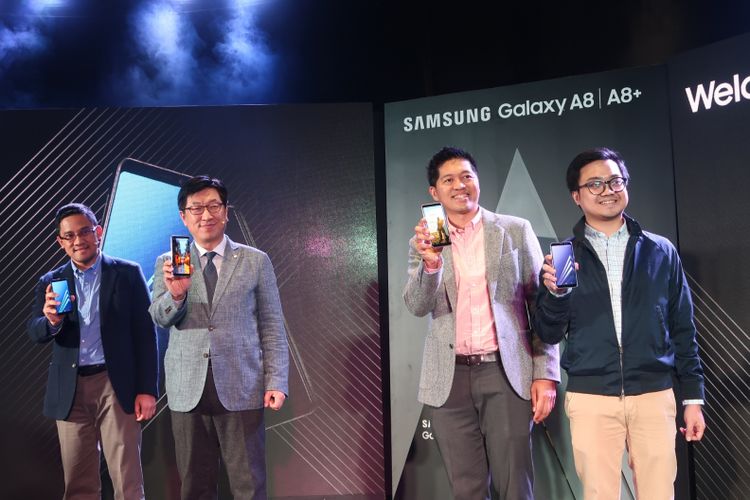 Samsung resmi meluncurkan Galaxy A8 dan Galaxy A8+ yang merupakan ponsel kamera selfie ganda pertama dari Samsung, pada Rabu (17/1/2018) di Jakarta.