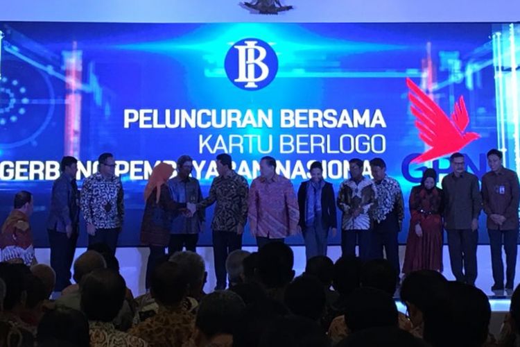 Suasana peluncuran bersama kartu berlogo Gerbang Pembayaran Nasional (GPN) di Bank Indonesia, Kamis (3/5/2018). Turut hadir Gubernur BI Agus Martowardojo, Menteri BUMN Rini Soemarno, Menteri Sosial Idrus Marham, serta pemangku kepentingan lain dari perbankan, Otoritas Jasa Keuangan, dan perwakilan asosiasi terkait.