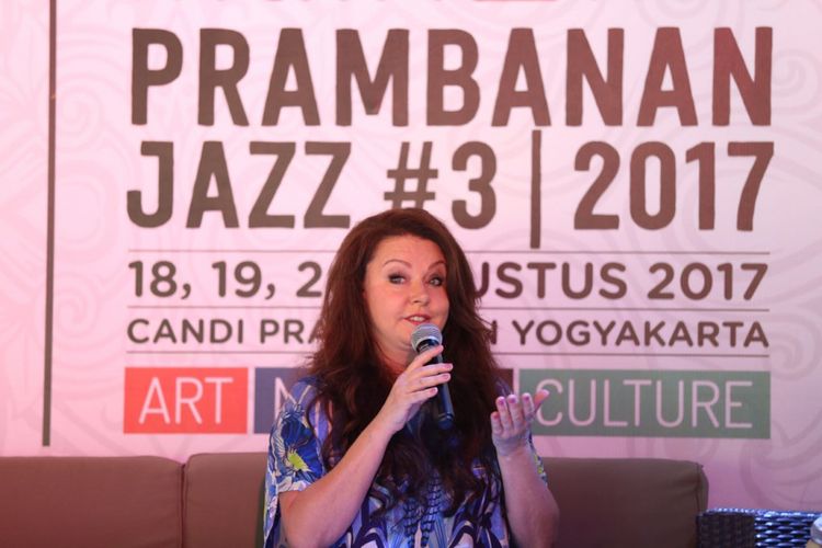 Sarah Brightman berbicara dalam konferensi pers Prambanan Jazz Festival 2017 di Hyatt Residence, Yogyakarta, Jumat (18/8/2018).