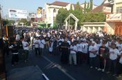 Berita Populer: Demo Ganti Presiden di Depan Markobar hingga Kisah Nining Sunarsih
