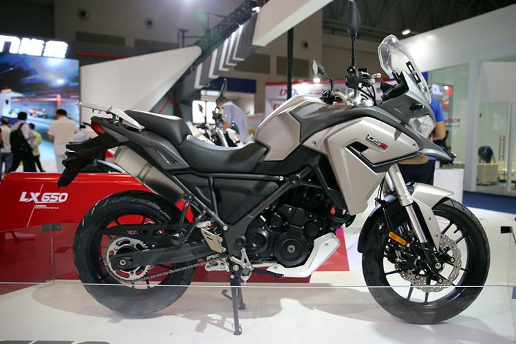 Loncin 650 cc DS8 yang menggunakan mesin BMW.