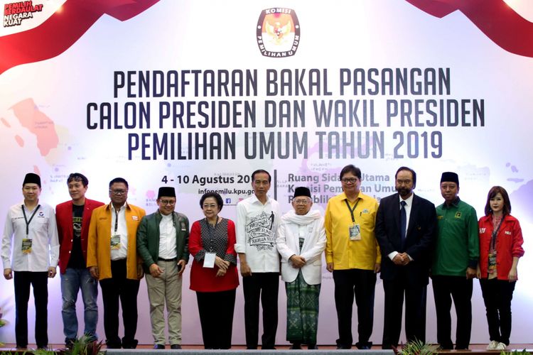 Pasangan Joko Widodo dan Maruf Amin didampingi tokoh partai pendukung resmi mendaftarkan diri  sebagai bakal capres dan cawapres di Komisi Pemilihan Umum RI, Jakarta, Jumat, (10/8/2018).