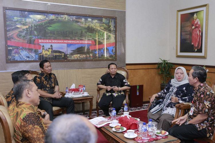Wali Kota Semarang Hendrar Prihadi menerima kunjungan tim penilai Kota Layak Anak dari Kementerian Pemberdayaan Perempuan dan Perlindungan Anak, Jumat (29/6/2018)