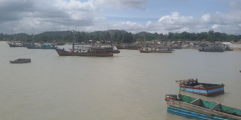 Pantai Tapak Hantu Destinasi Wisata Tersembunyi Di Bangka