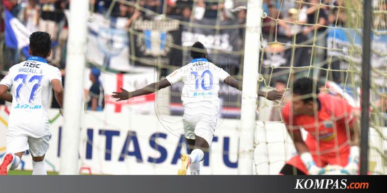 Ezechiel N'douassel Berharap Persib Bisa Terus Menang