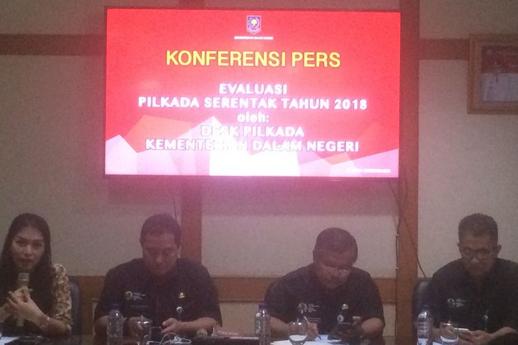 Konferensi Pers Kementerian Dalam Negeri Evaluasi Pilkada Serentak oleh Desk Pilkada Kemendagri, di Kantor Kemendagri RI, Jakarta, Kamis (28/6/2018).