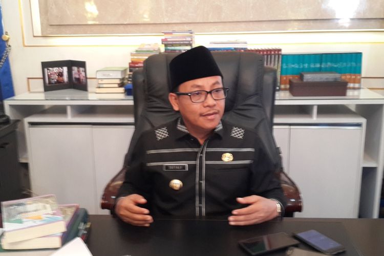 Wali Kota Malang, Sutiaji saat diwawancara di ruangannya di Balai Kota Malang, Senin (19/8/2019)