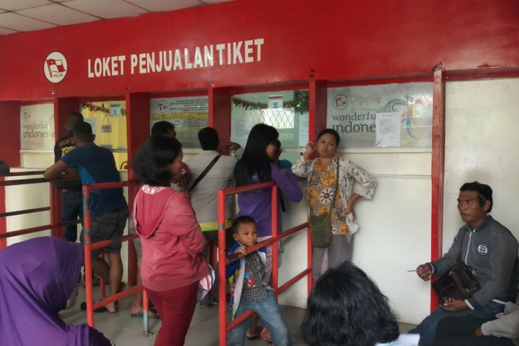 Tiket Kapal Pelni rute Batam-Belawan untuk tanggal 19, 21, 23 dan 29 Desember 2018 untuk yang seat sudah full. Tidak saja yang seat, bahkan untuk yang non seat saat ini juga sudah terjual hingga 80 persen.