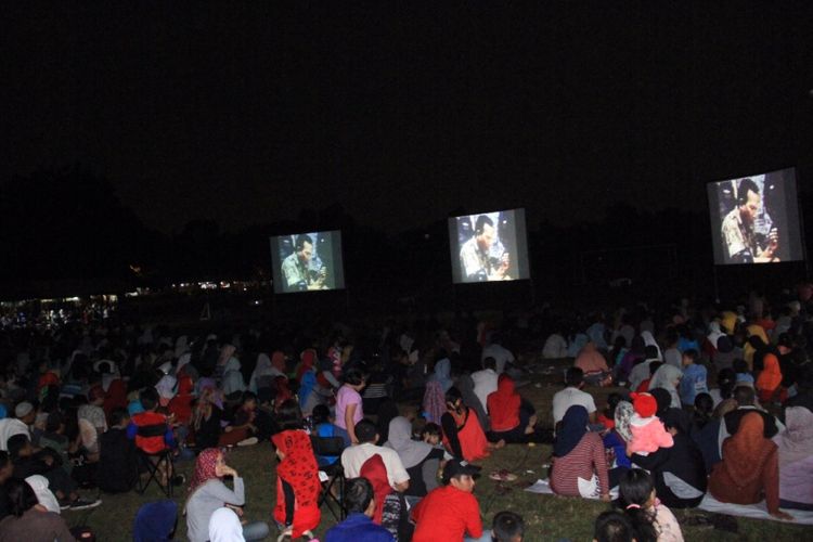 Acara nonton bareng film Penumpasan Pengkhianatan G30S/PKI (1984) di Markas Kopassus, Cijantung, Jakarta Timur, Rabu (20/9/2017).