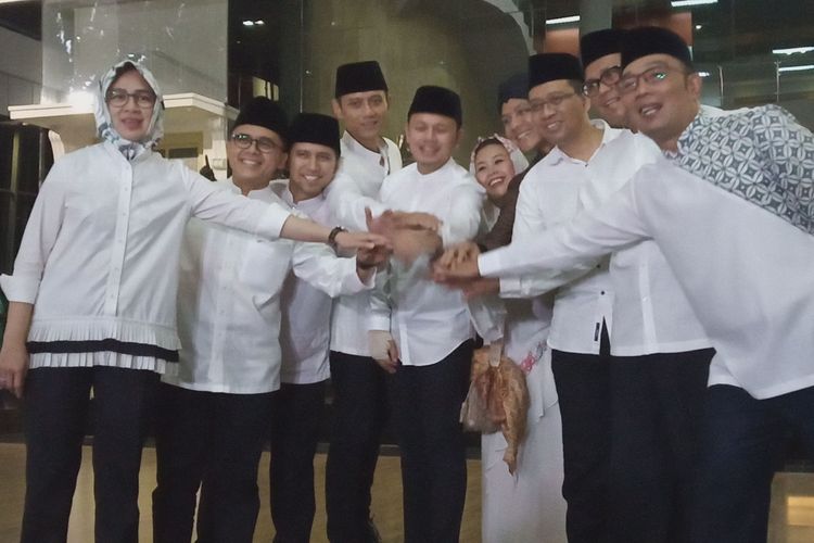 Sejumlah kepala daerah dan tokoh nasional kompak menyatukan tangan sembari menyerukan perdamaian, di Museum Kepresidenan, Gedung Balai Kirti, Kota Bogor Jawa Barat, Rabu (15/5/2019) malam 