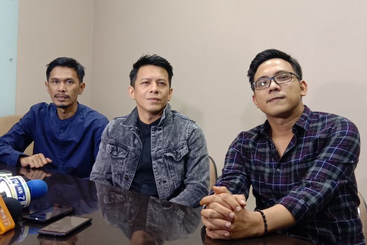 Tiga personel NOAH (kiri ke kanan) Lukman, Ariel, David, dalam sebuah acara di Lippo Mall Kemang, Jakarta Selatan, Jumat (17/5/2019).