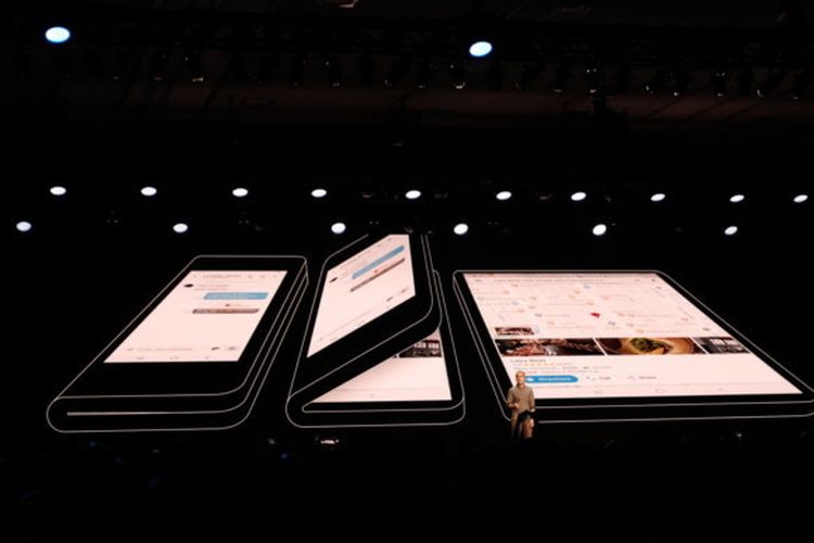 Samsung mengungkap spesifikasi layar yang bakal diusung pada ponsel layar lipat yang mereka produksi. 
