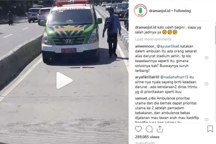 Ambulans terekam video masuk jalur bus transjakarta dan melawan arah. 