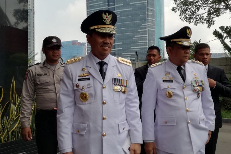 Pasangan gubernur dan wakil gubernur terpilih Riau, Syamsuar-Edy Natar Nasution mendatangi Gedung Merah Putih Komisi Pemberantasan Korupsi (KPK), Jakarta, Rabu (20/2/2019).