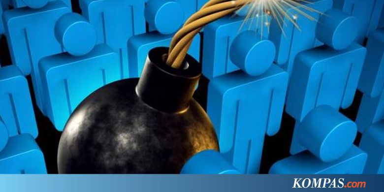 Mereka yang Pernah Bercanda Bawa Bom...