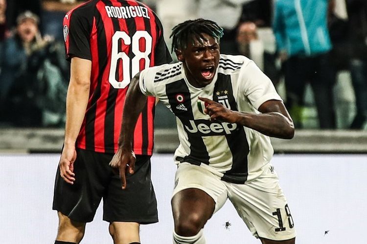 Moise Kean merayakan gol kemenangan timnya pada pertandingan Juventus vs AC Milan di Stadion Allianz dalam lanjutan Liga Italia, 6 April 2019. 