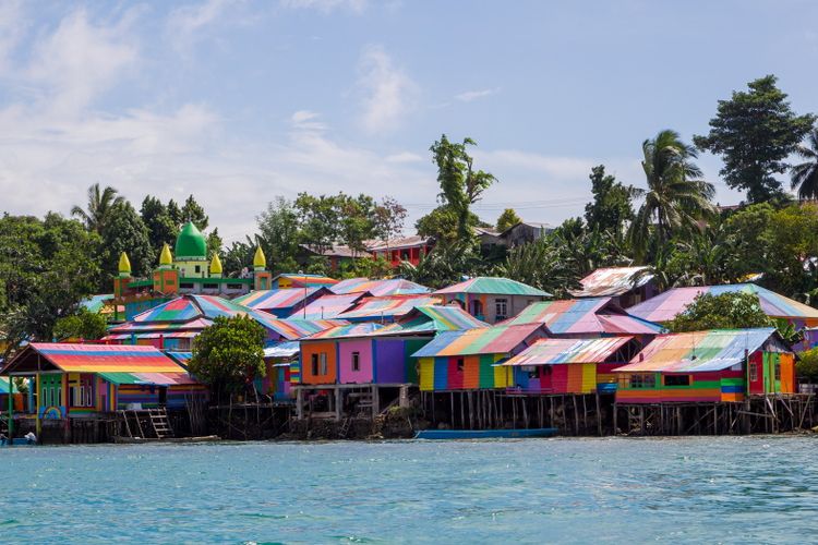 Pemandangan kampung warna-warni, Kepulauan Kei, Jumat (16/3/2018). 