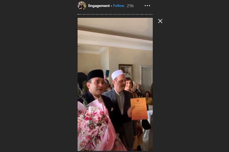 Momen saat Ismail Fajrie Alatas serahkan Risalah Sidang BPUPKI untuk Tsamara Amany