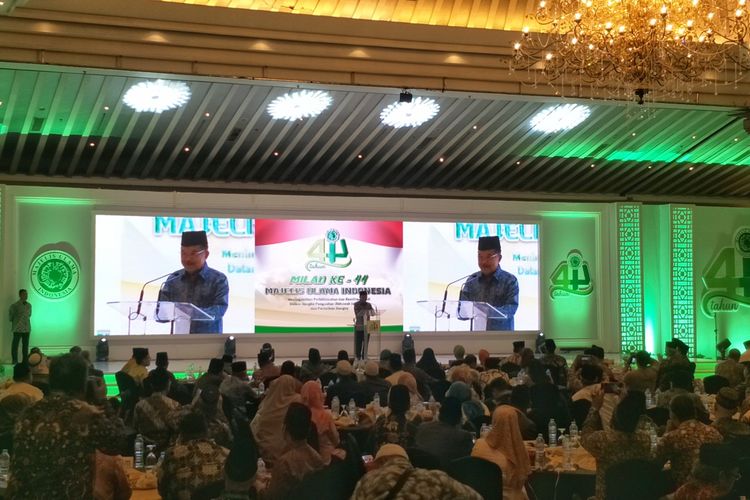 Wakil Presiden Jusuf Kalla saat memberikan sambutan dalam acara milad ke-44 MUI di Hotel Grand Sahid Jaya, Jakarta, Sabtu (27/7/2019).