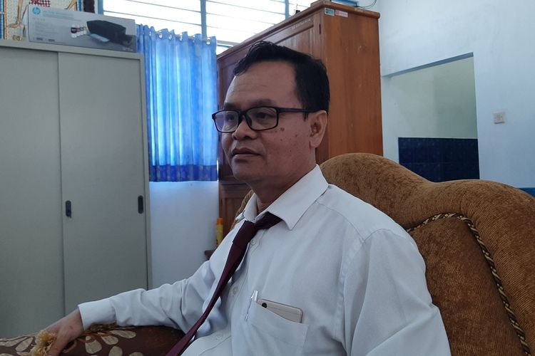 Kepala Sekolah SMK N 1 Sanden, Bantul, Slamet Raharjo yang ditemui di Kantornya Rabu (4/9/2019)